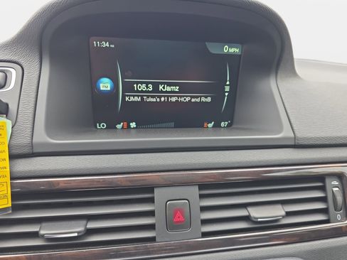 Used 2016 Volvo XC70 T5 Premier w/ Proximity Package image 21