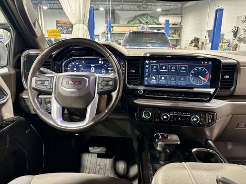 Used 2023 GMC Sierra 1500 SLT w/ SLT Premium Package image 3