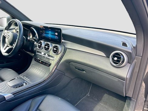 Certified 2022 Mercedes-Benz GLC 300 image 30