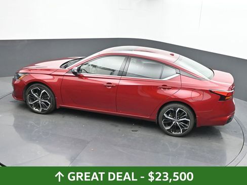 Used 2024 Nissan Altima 2.5 SR w/ SR Premium Package image 44