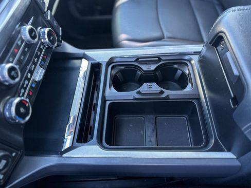 Used 2025 Ford F250 Lariat image 21