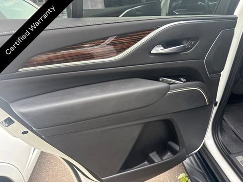 Used 2023 Cadillac Escalade Premium Luxury w/ LPO, Illumination Package AWD/4WD image 13
