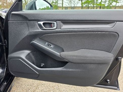 Used 2025 Honda Civic Sport image 10