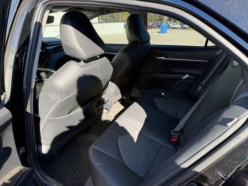 Used 2023 Toyota Camry SE image 22