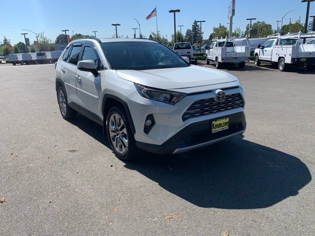Used 2020 Toyota RAV4 Limited AWD/4WD image 8