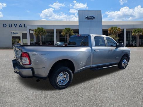 Used 2019 RAM 3500 Big Horn image 4