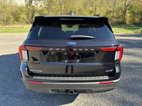 New 2026 Ford Explorer Active image 7
