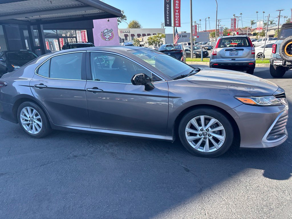 Used 2023 Toyota Camry LE FWD image 2