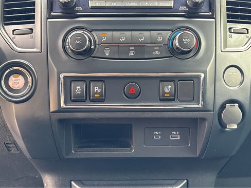 Certified 2023 Nissan Titan SV RWD image 25