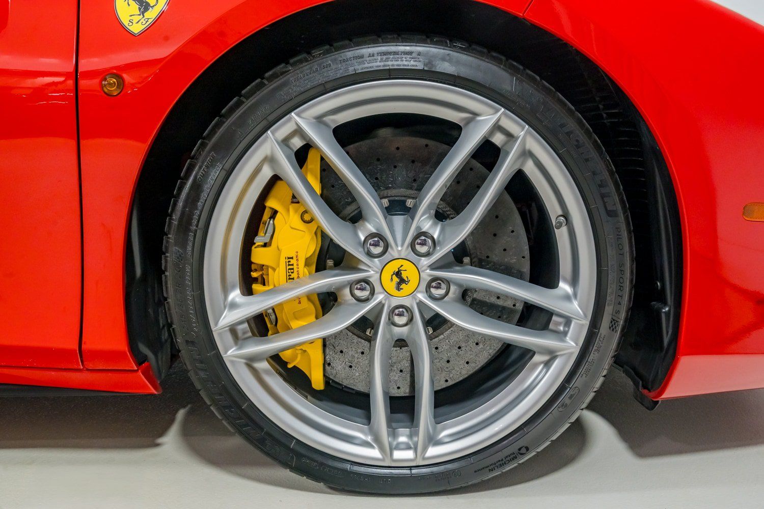 Certified 2017 Ferrari 488 Spider RWD image 25