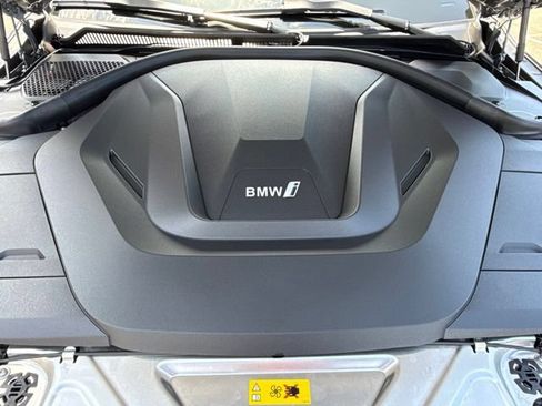 Used 2026 BMW i4 eDrive40 w/ Premium Package RWD image 33