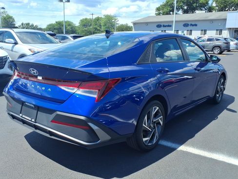 Certified 2025 Hyundai Elantra Sport FWD image 5