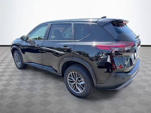 Used 2023 Nissan Rogue S FWD image 5
