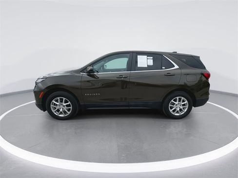 Used 2023 Chevrolet Equinox LT image 5