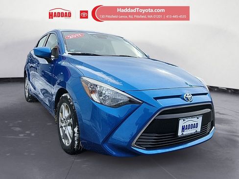 Used 2017 Toyota Yaris iA image 7