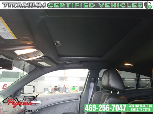 Used 2023 Dodge Charger Scat Pack RWD image 4