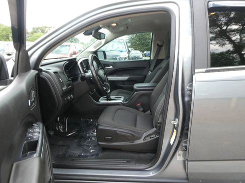 Used 2019 Chevrolet Colorado LT w/ LT Convenience Package AWD/4WD image 12