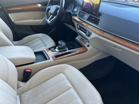 Used 2021 Audi Q5 2.0T Premium w/ Convenience Package image 15
