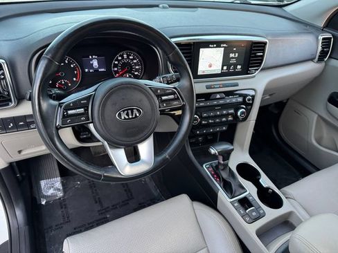 Used 2022 Kia Sportage EX w/ EX Technology Package AWD/4WD image 11