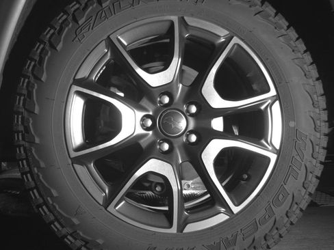 Used 2025 Jeep Compass Trailhawk AWD/4WD image 14