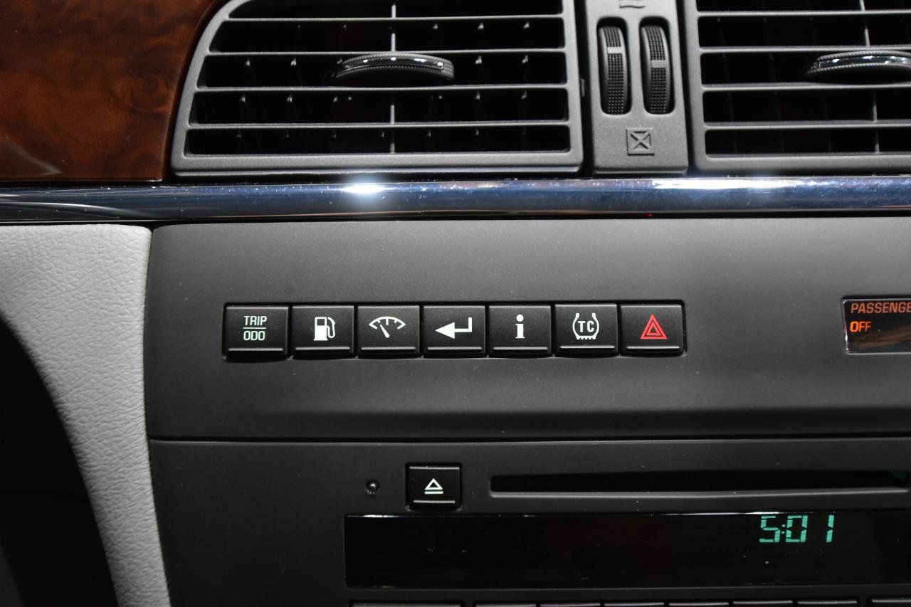 Used 2007 Buick LaCrosse CXS FWD image 15