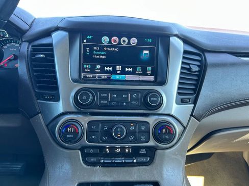 Used 2016 Chevrolet Suburban LS image 20