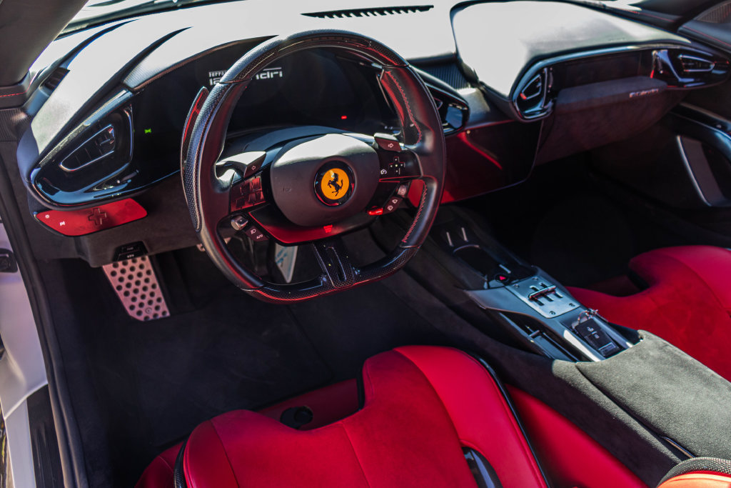 Certified 2025 Ferrari 12Cilindri RWD image 37