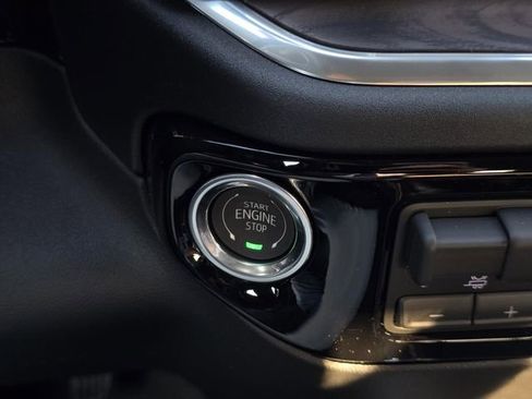 New 2026 GMC Sierra 3500 SLT w/ SLT Convenience Package image 25