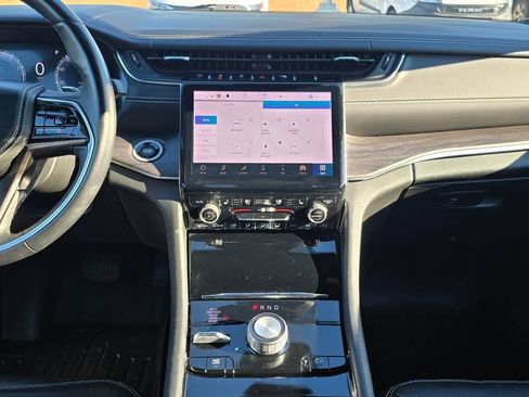 Used 2021 Jeep Grand Cherokee L Overland image 17