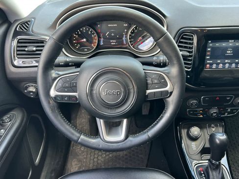 Used 2021 Jeep Compass Latitude AWD/4WD image 16