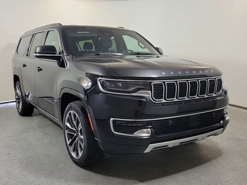 Used 2024 Jeep Wagoneer L Series III w/ Premium Group I image 1