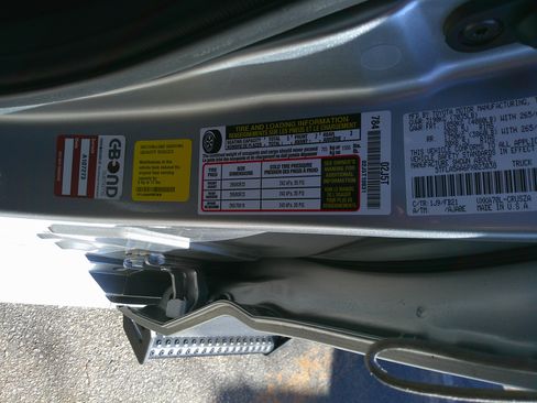 Used 2023 Toyota Tundra SR5 image 33