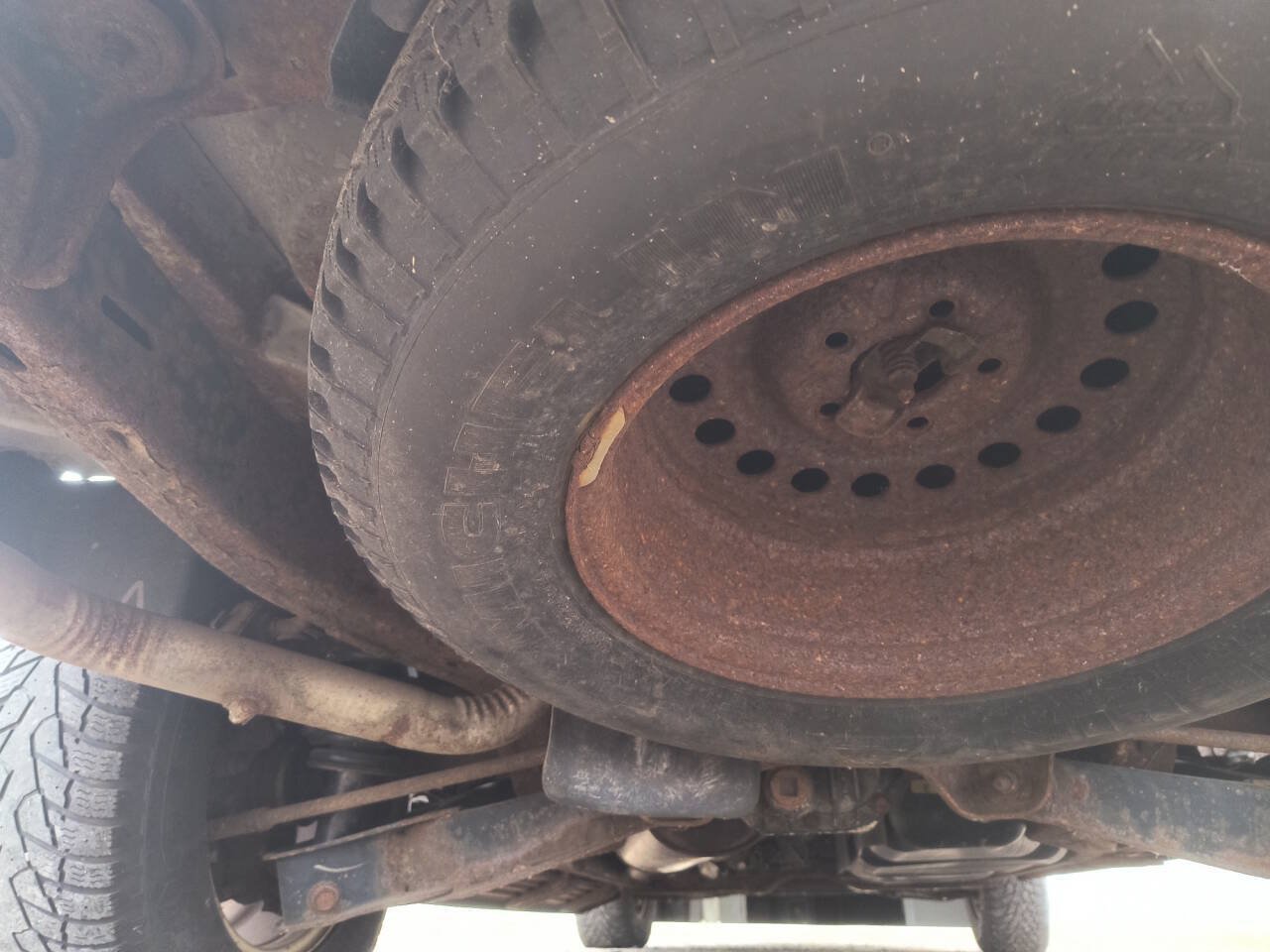 Used 2003 Ford Explorer XLT AWD/4WD image 24