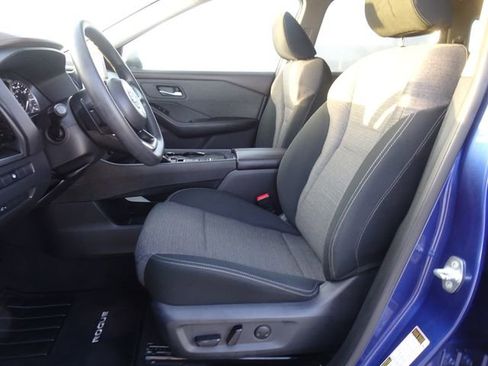 Used 2021 Nissan Rogue SV image 7