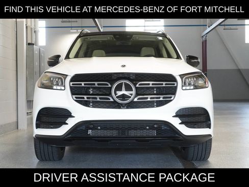 Used 2023 Mercedes-Benz GLS 580 4MATIC image 2