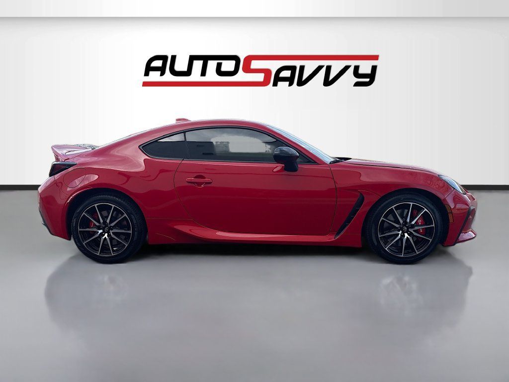 Used 2025 Toyota GR86 Premium w/ Performance Package RWD image 8