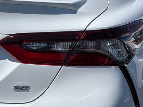 Used 2022 Toyota Camry SE FWD image 45