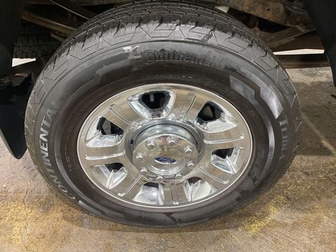 Used 2015 Ford F350 Lariat w/ Lariat Ultimate Package AWD/4WD image 30