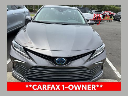 Used 2022 Toyota Camry LE FWD image 1