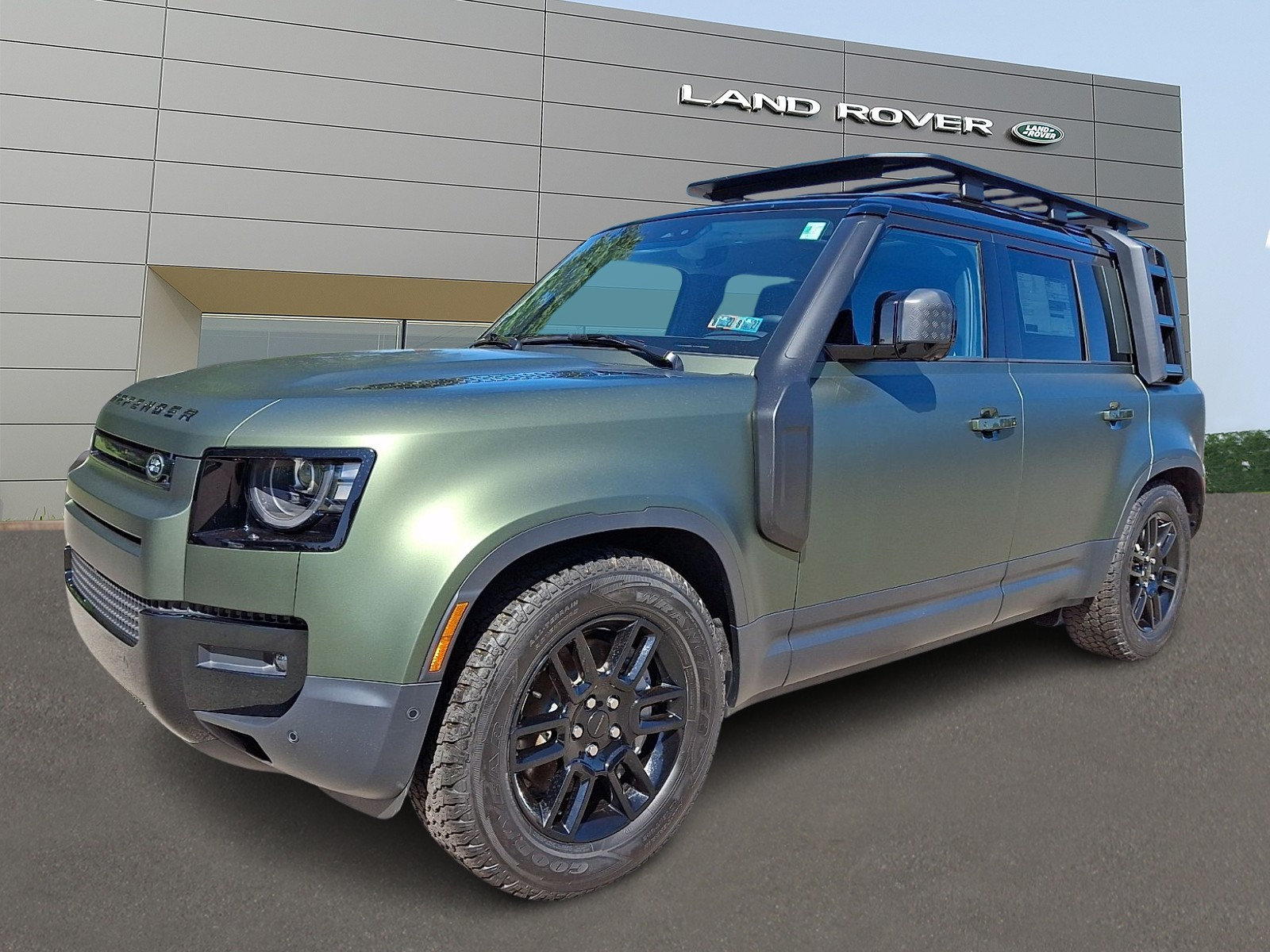 New 2026 Land Rover Defender 110 S AWD/4WD image 1