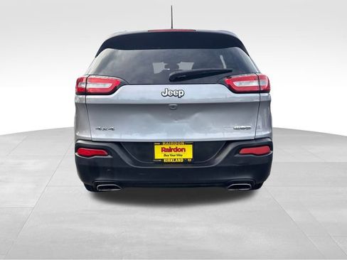 Used 2015 Jeep Cherokee Latitude image 6