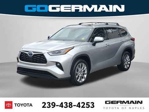 Used 2023 Toyota Highlander Limited image 1