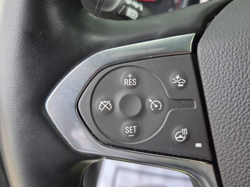 Used 2023 Chevrolet Traverse LT w/ LT Premium Package FWD image 25