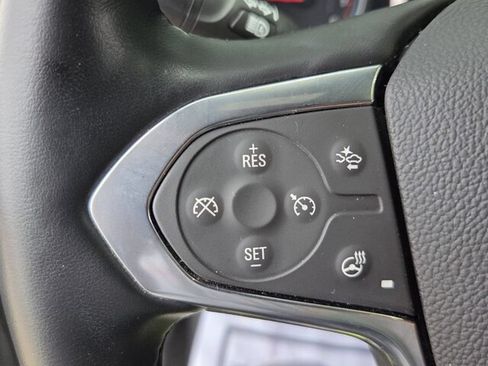 Used 2023 Chevrolet Traverse LT w/ LT Premium Package FWD image 25
