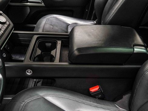 Used 2022 Land Rover Defender 110 XS Edition image 19