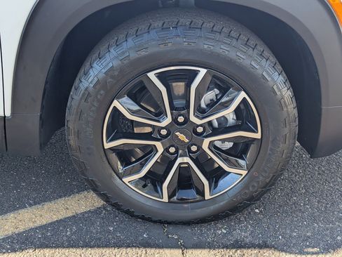 Used 2023 Chevrolet TrailBlazer ACTIV w/ Convenience Package image 10