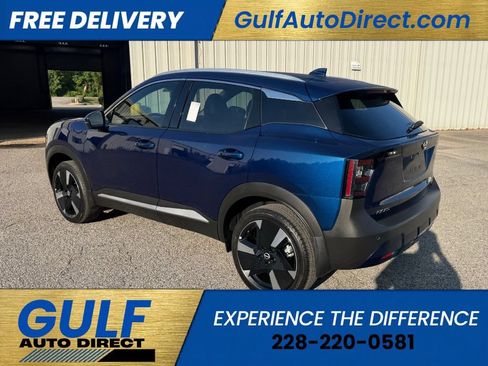 Used 2025 Nissan Kicks SR FWD image 5