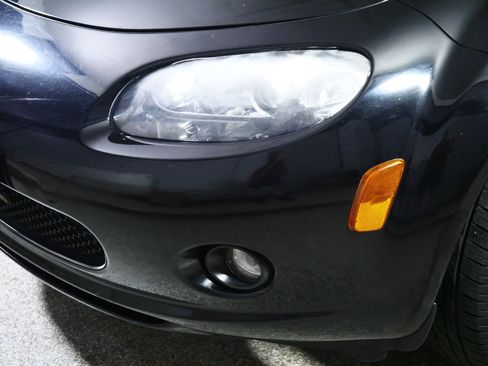 Used 2008 MAZDA MX-5 Miata Touring RWD image 16