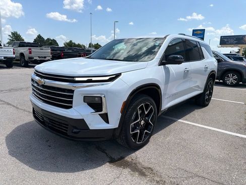 Used 2026 Chevrolet Traverse High Country AWD/4WD image 7