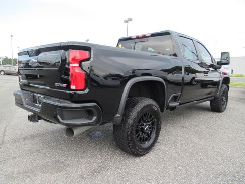 Used 2025 Chevrolet Silverado 2500 ZR2 w/ Technology Package AWD/4WD image 7